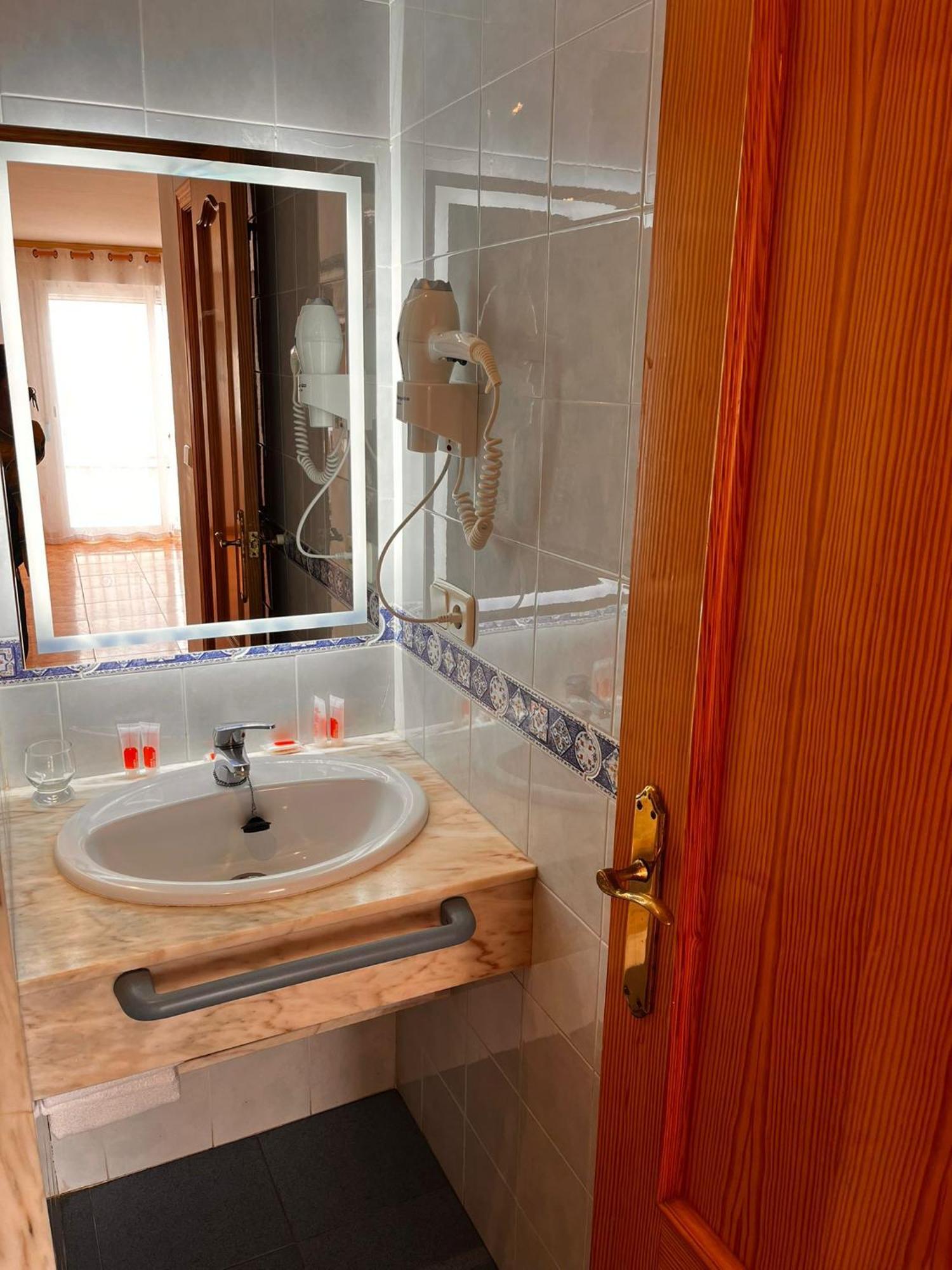 Apartamentos Inter Gandia Playa Екстер'єр фото