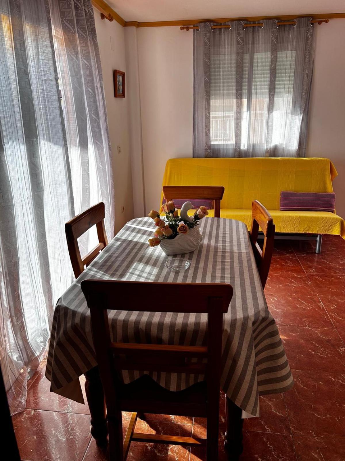 Apartamentos Inter Gandia Playa Екстер'єр фото
