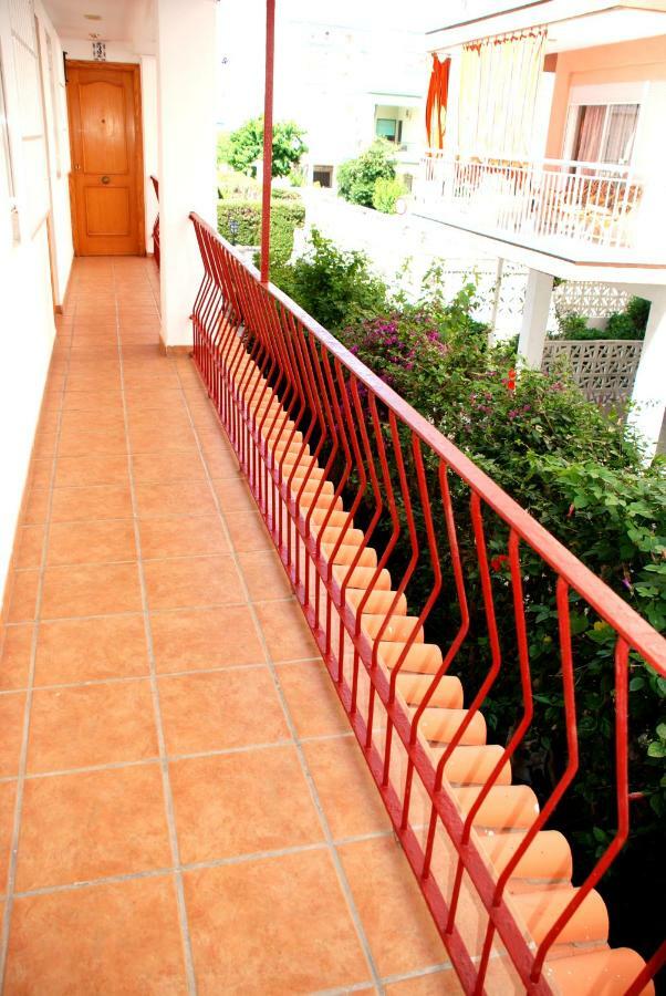 Apartamentos Inter Gandia Playa Екстер'єр фото